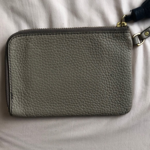 Fossil Wristlet - Picture 7 of 8